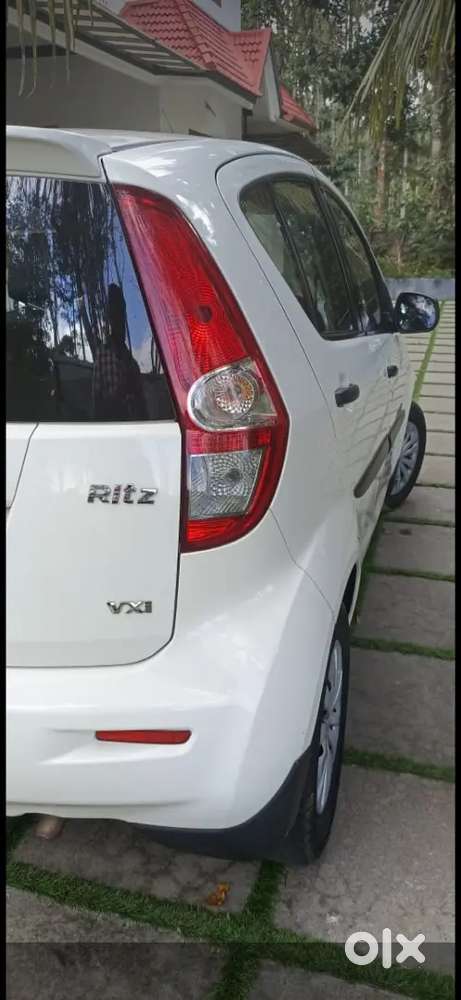 Maruti Suzuki Ritz 2014 Petrol Well Maintained Good Condition New Tyre