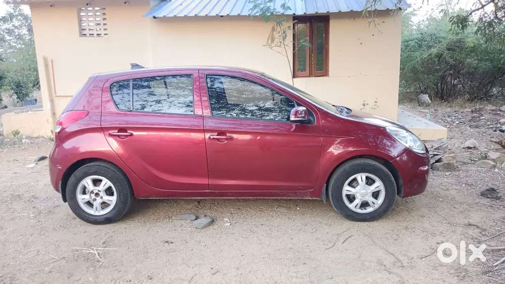 Hyundai I20 Petrol 75000 Km Driven Single Owner With Good Conditions