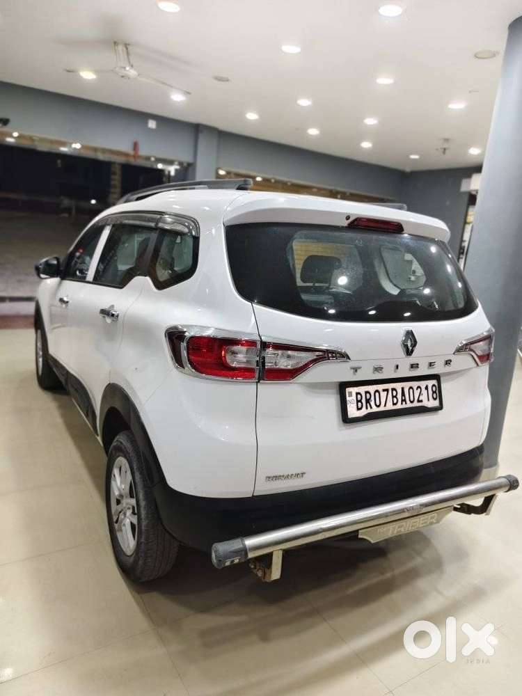 Renault Triber Rxl, 2023, Petrol