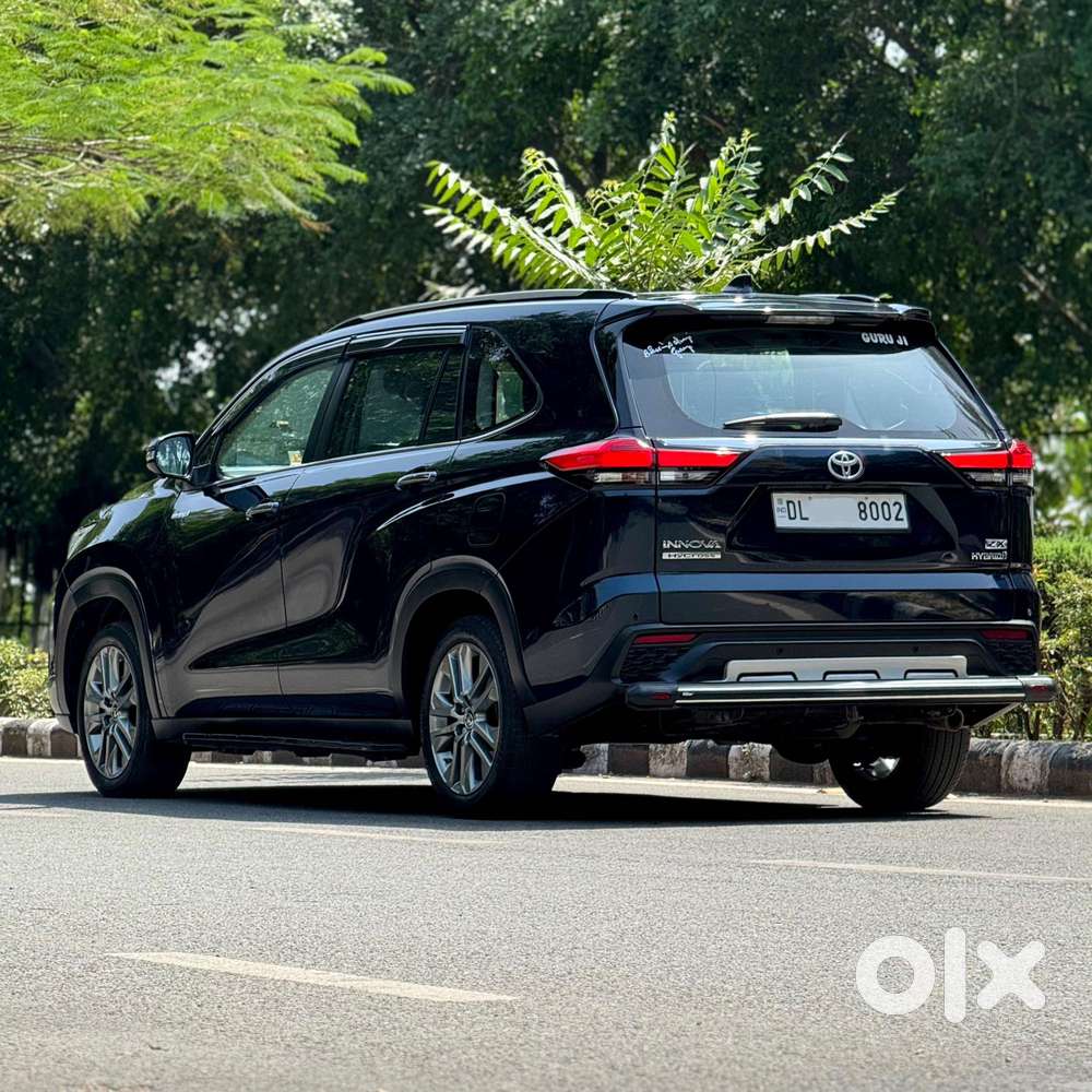 Toyota Innova Hycross 2.0 Zx (o) Hybrid 7 Str, 2024, Petrol