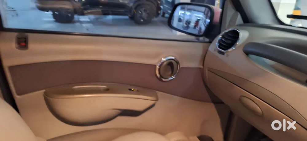 Mahindra Quanto 2016 Diesel 7 Seater Well Maintained