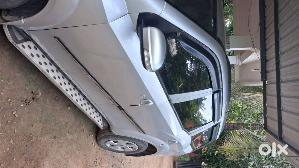 Mahindra Xuv500 2014