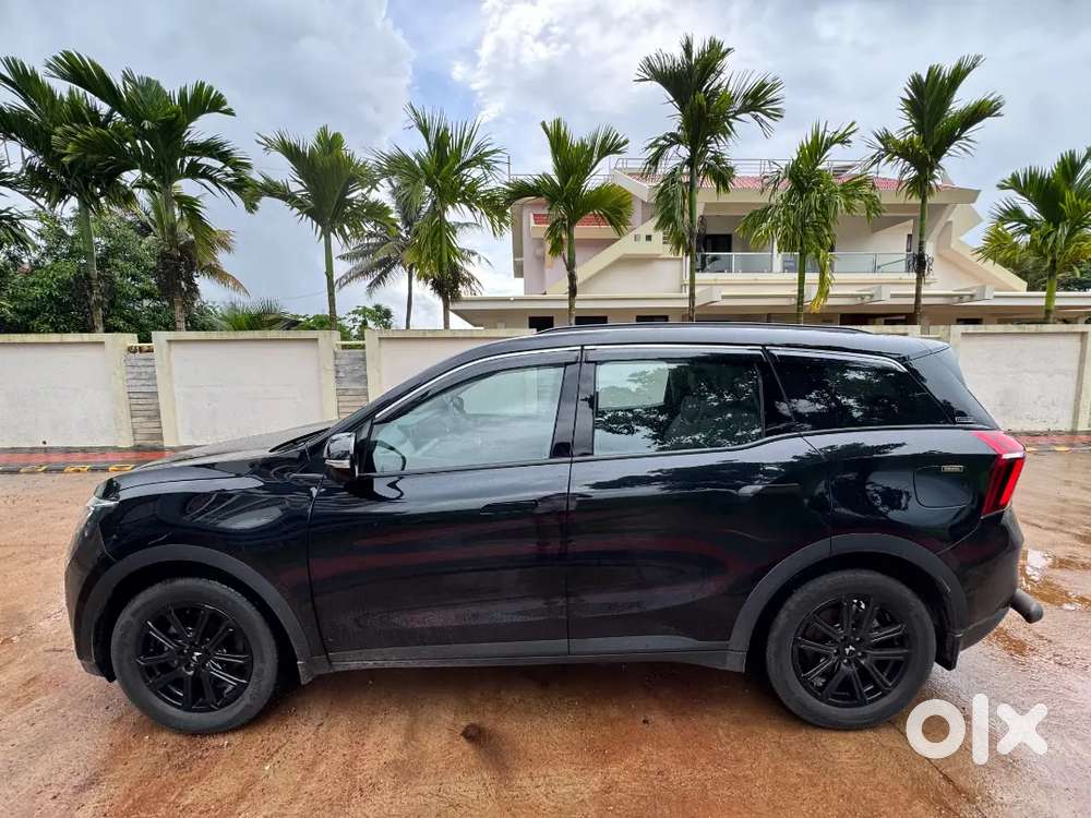Mahindra Xuv700 Luxury 2024