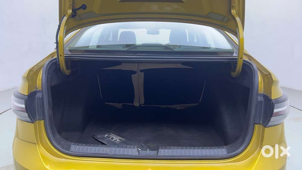 Volkswagen Virtus Highline Plus 1.0 Tsi At, 2022, Petrol