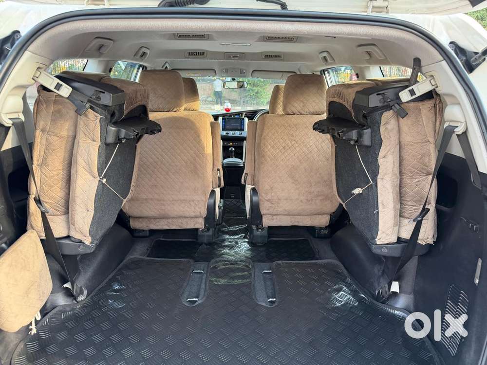 Toyota Innova Crysta 2.4 G Mt 7 Str, 2019, Diesel
