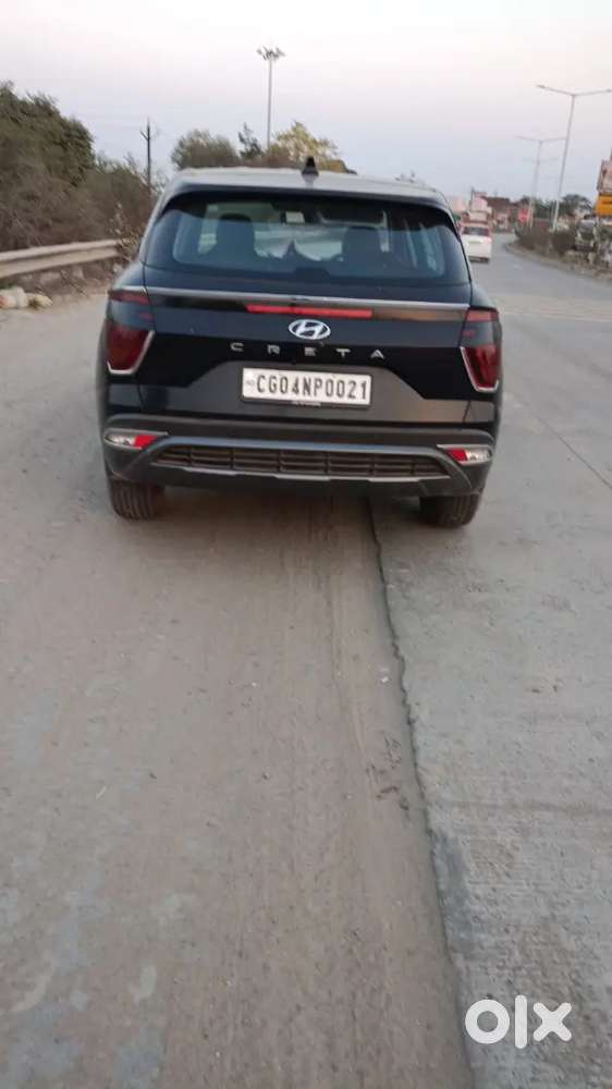 Creta 2022 Model, Very Good Condition, No Mantines