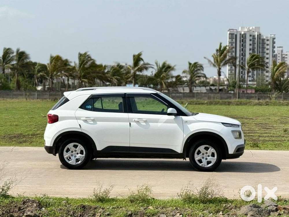 Hyundai Venue 1.2 S Plus, 2020, Cng & Hybrids