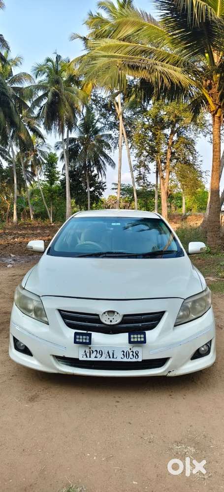 Toyota Corolla Altis 2011 Cng & Hybrids 180000 Km Driven