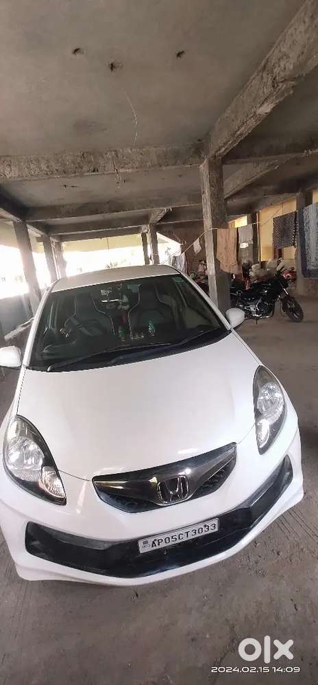 Honda Brio 2013 Petrol Well Maintained