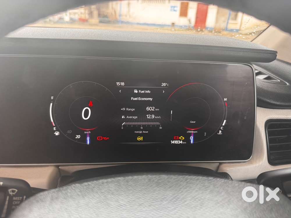 Mahindra Xuv700 Diesel 2022 With Pantomic Sunroof