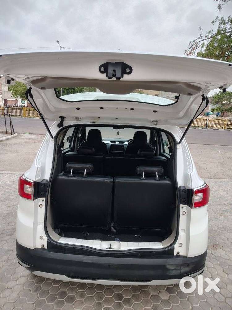 Renault Triber Rxz, 2019, Petrol