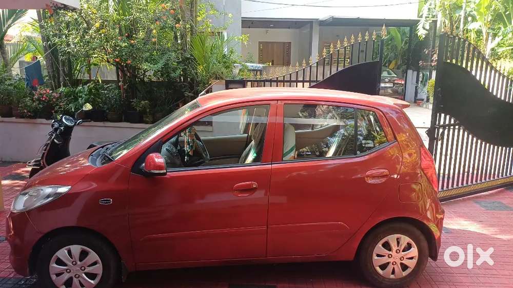 Hyundai I10 2012 Petrol 72000 Km Driven