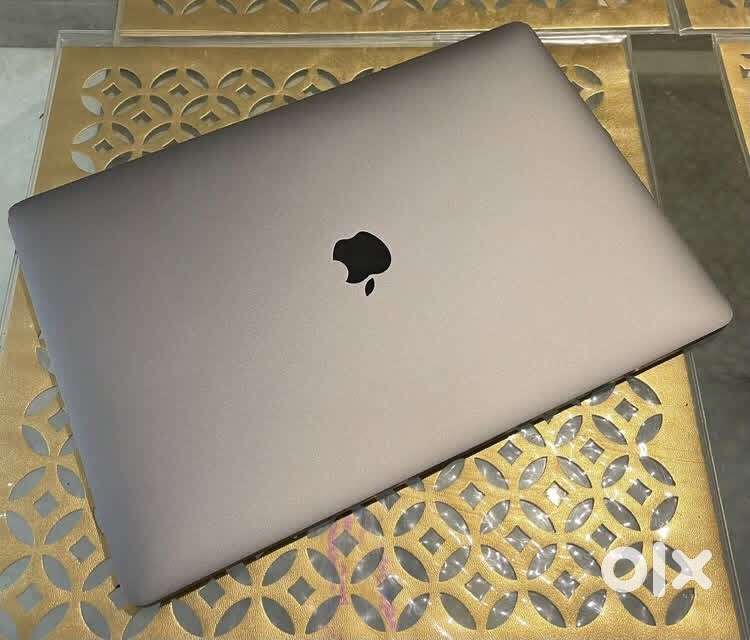 MacBook Pro Touch Bar A2141