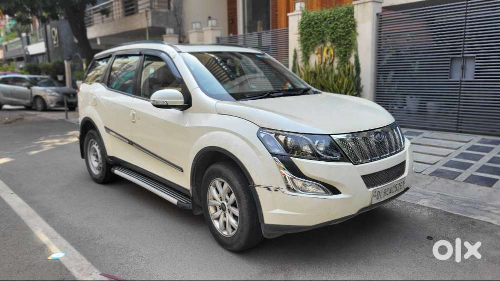 Mahindra Xuv500 W10 2016  Top Model  Sunroof  Excellent Condition