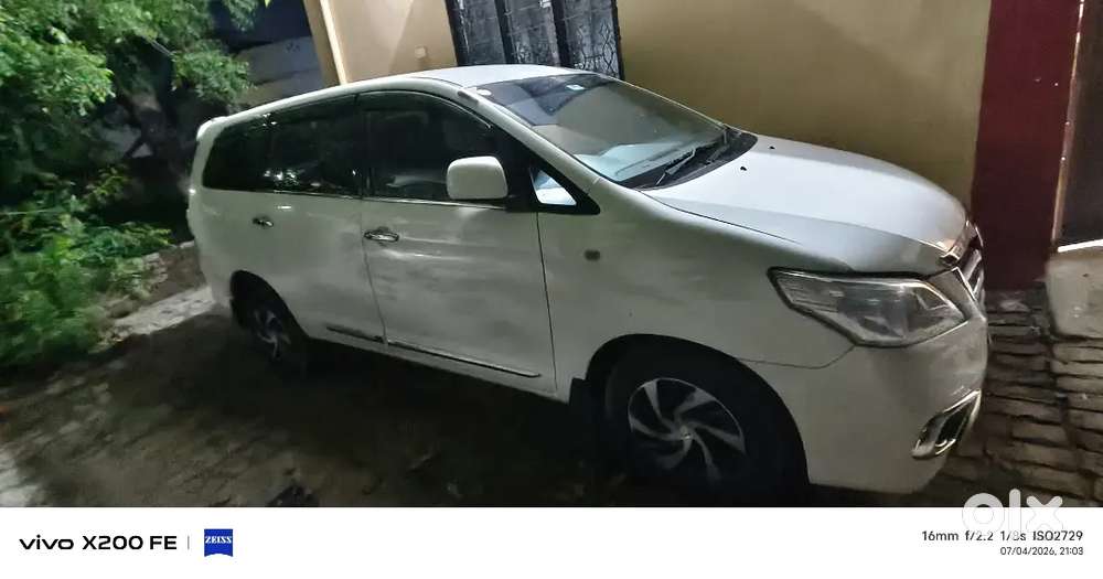 Toyota Innova 2010