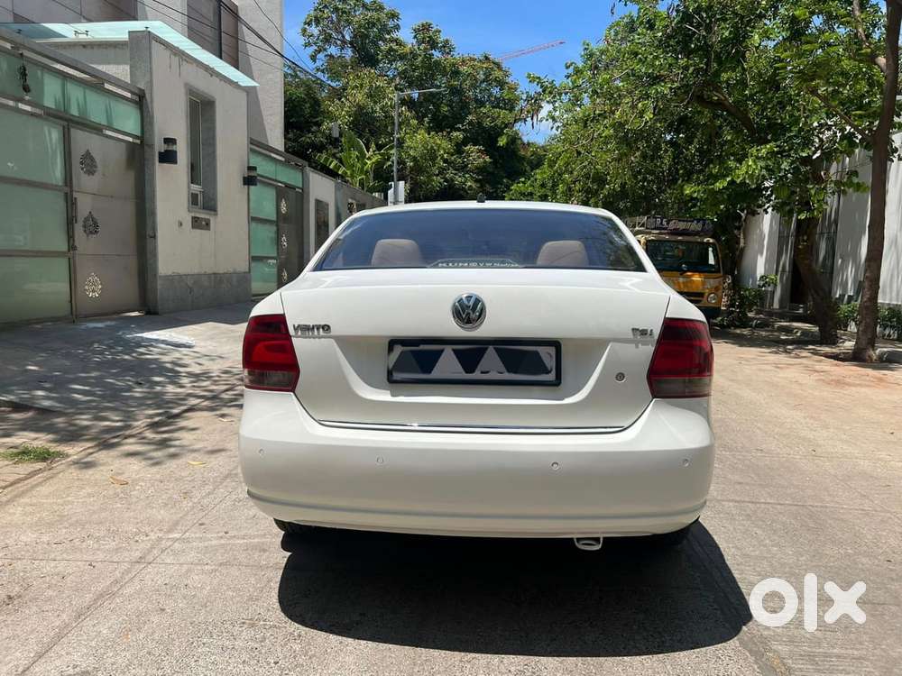 Volkswagen Vento 2010-2013 Petrol Highline, 2015, Petrol