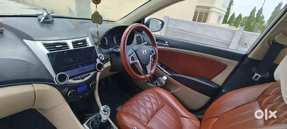 Hyundai Fluidic Verna 2012