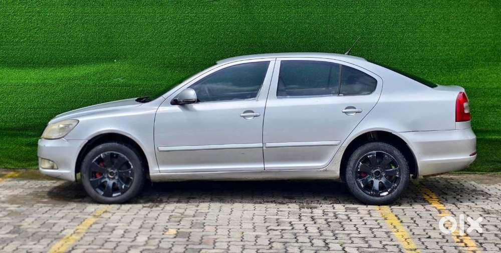 Skoda Laura 1.9 Tdi At Ambiente, 2012, Diesel