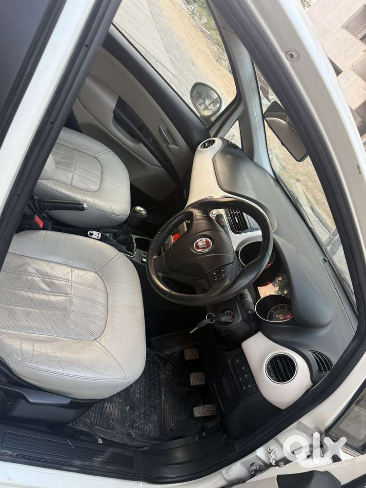 Fiat Linea Emotion 1.3 L Advanced Multijet Diesel, 2015, Diesel