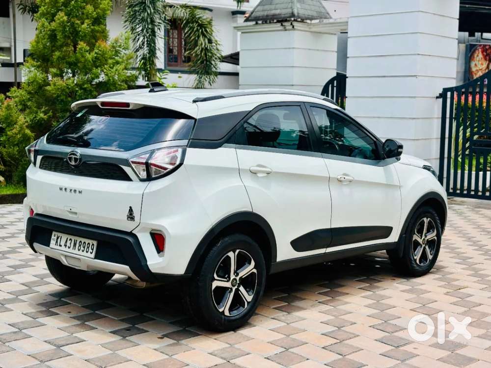 Tata Nexon Amt Xza Plus, 2021, Petrol