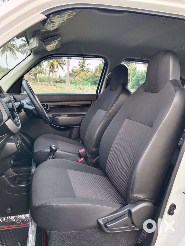 Maruti Suzuki S-presso Vxi Opt, 2024, Petrol