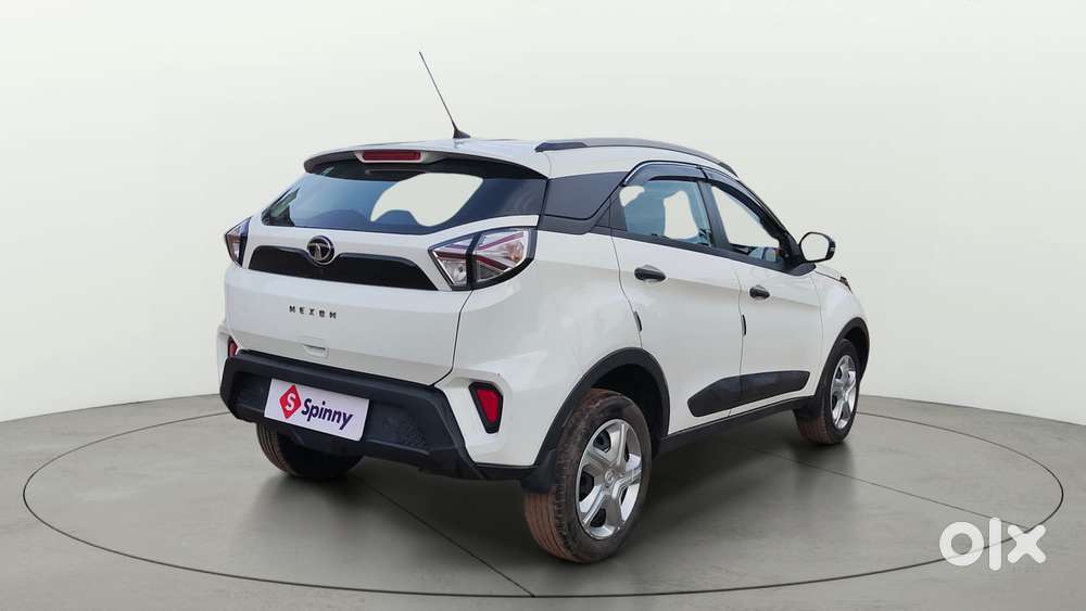 Tata Nexon 1.5 Revotorq Xma Amt (s), 2023, Diesel