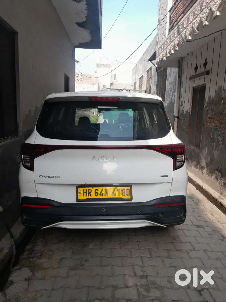 Kia Carens Diesel Manual 2023 .non Accidenal  All Original 97000 Kms