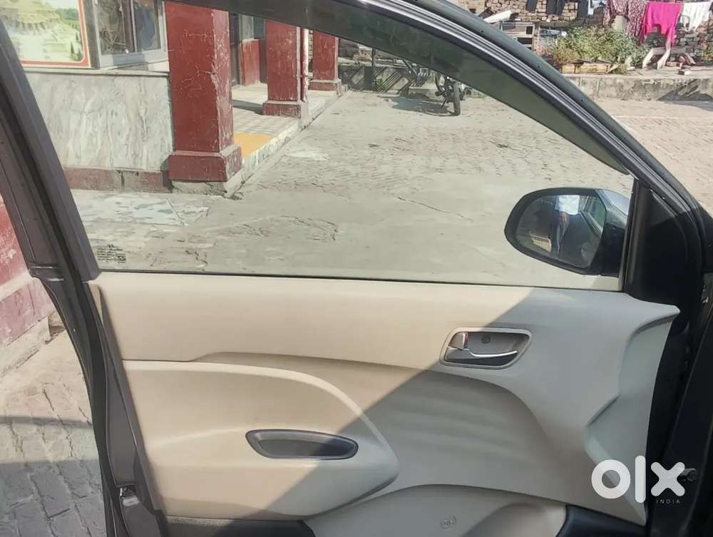 Dust Grey Top  Good Mileage  Ready To Drive Cng Fitted & On Paper