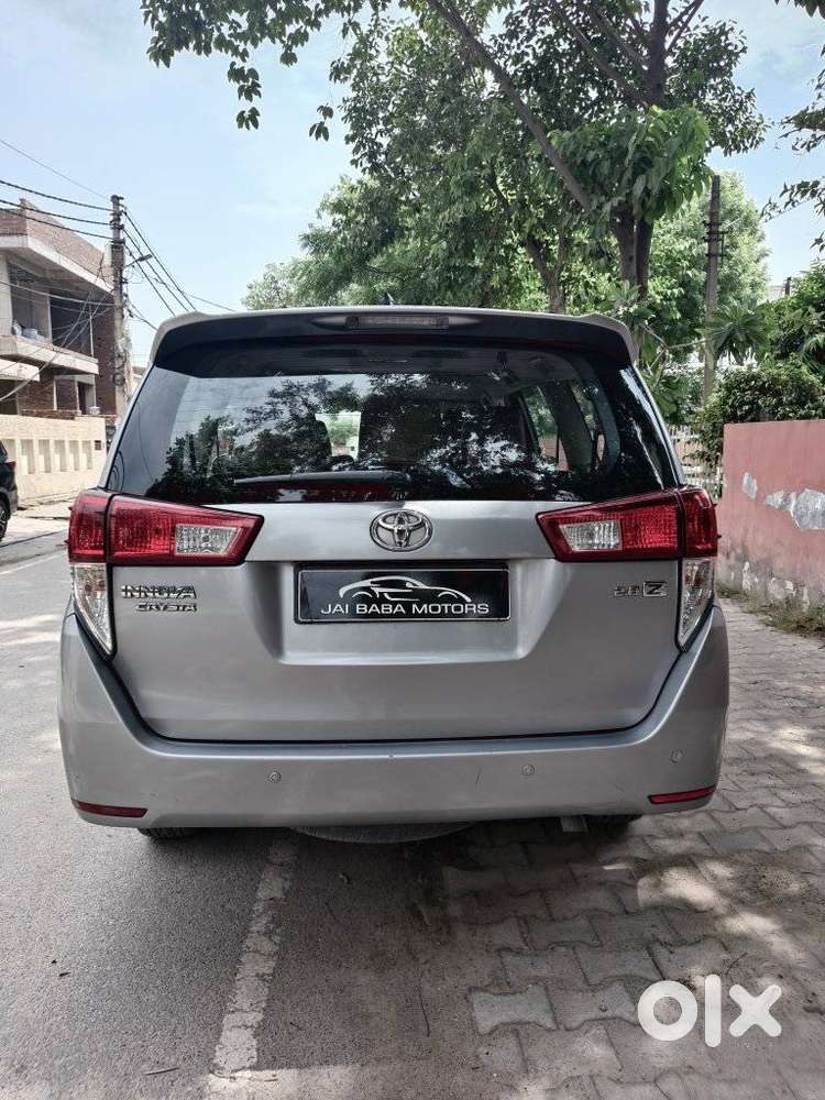 Toyota Innova Crysta 2.8 Z, 2016, Diesel