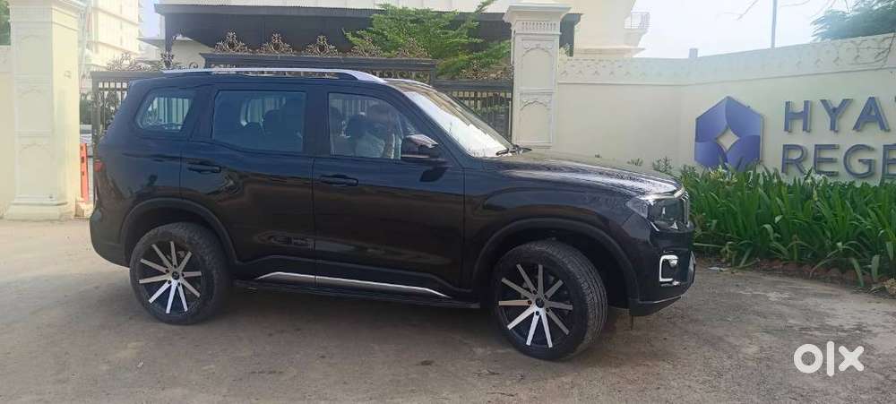 Mahindra Scorpio N Z6 Diesel At 2wd 7 Str, 2023, Diesel