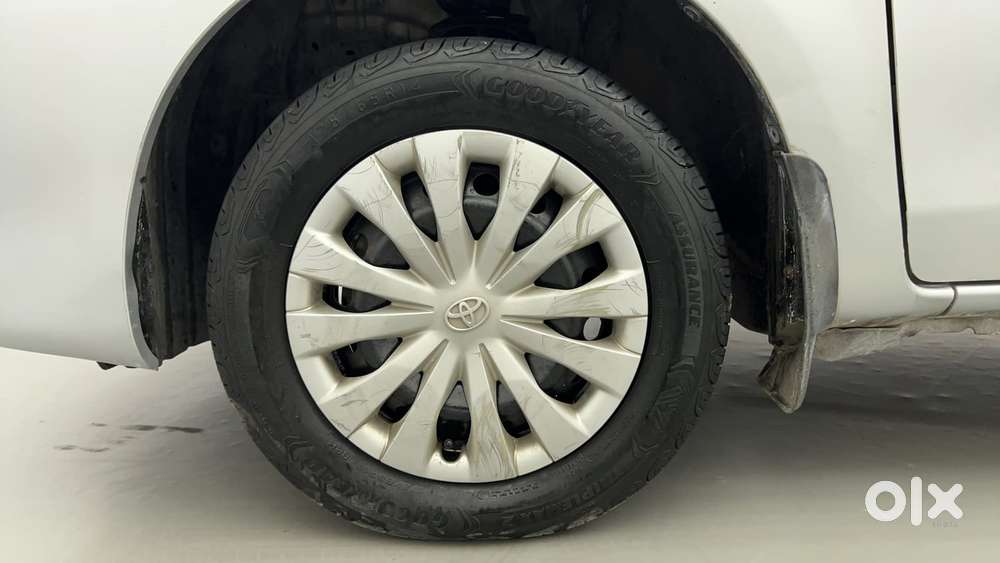 Toyota Etios Liva 2011-2012 G, 2013, Petrol