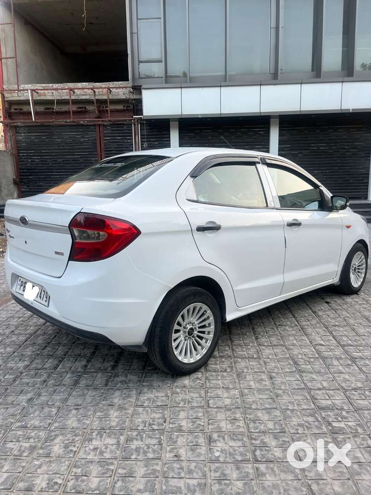 Ford Figo Aspire, 2015, Petrol