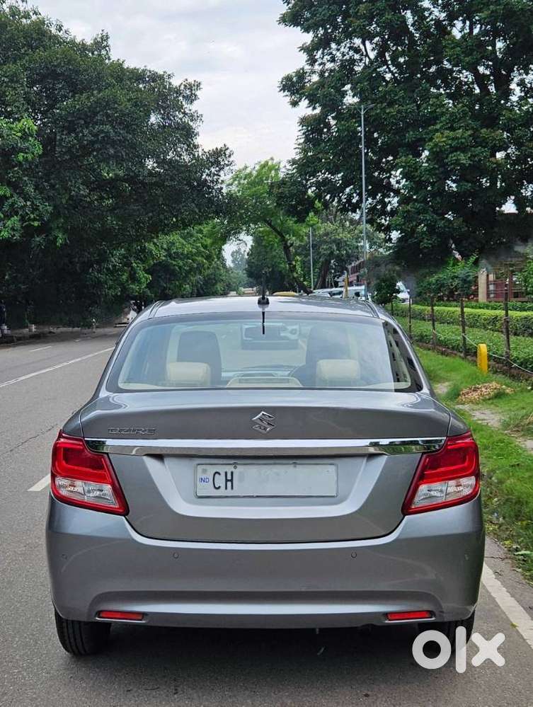 Maruti Suzuki Dzire 1.2 Vxi, 2022, Petrol