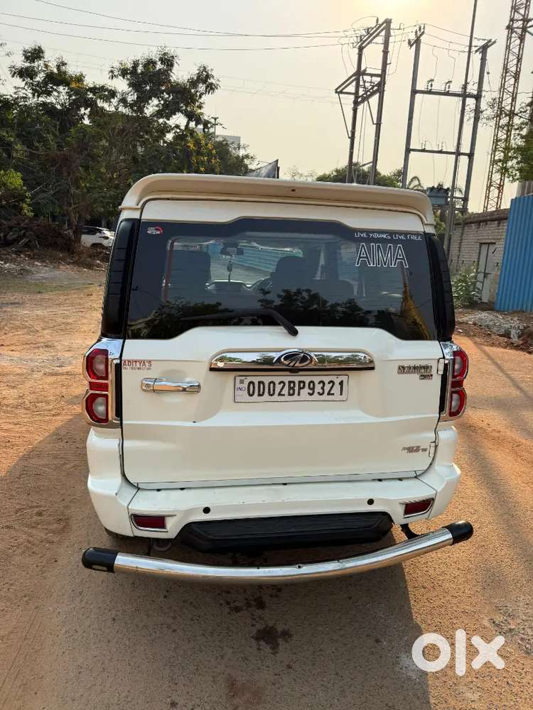 Mahindra Scorpio S11 2021