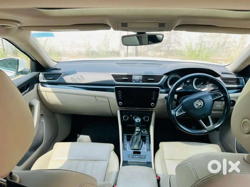 Skoda Superb 2018 Petrol 64292 Km Driven