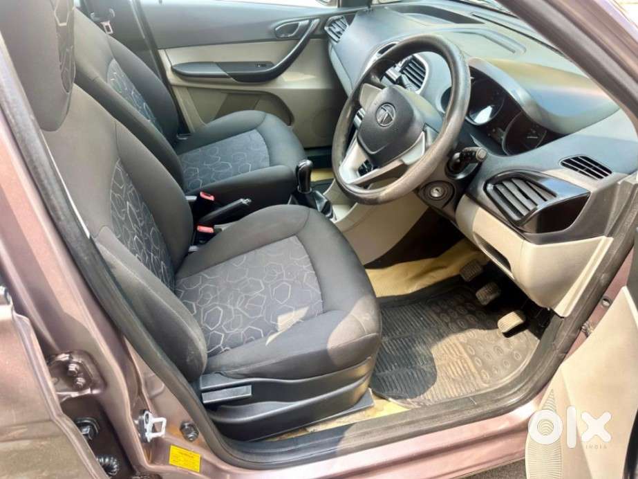 Tata Tiago 1.2 Revotron Xt, 2016, Petrol