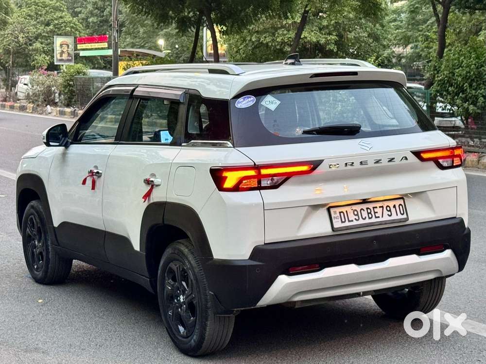Maruti Suzuki Brezza Zxi S-cng, 2024, Cng & Hybrids