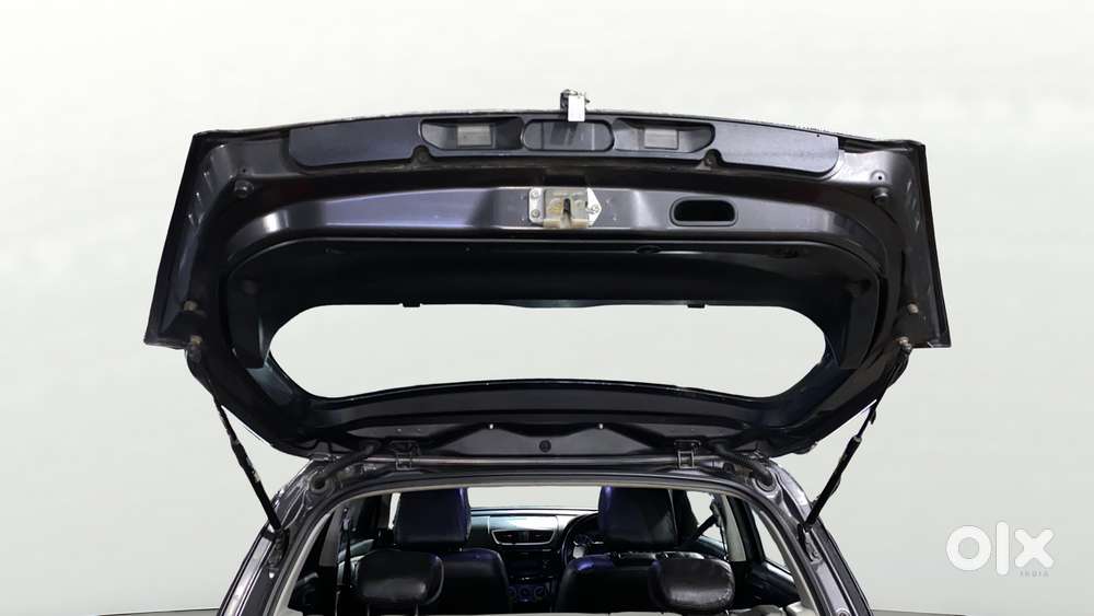 Maruti Suzuki Swift Vxi, 2015, Petrol