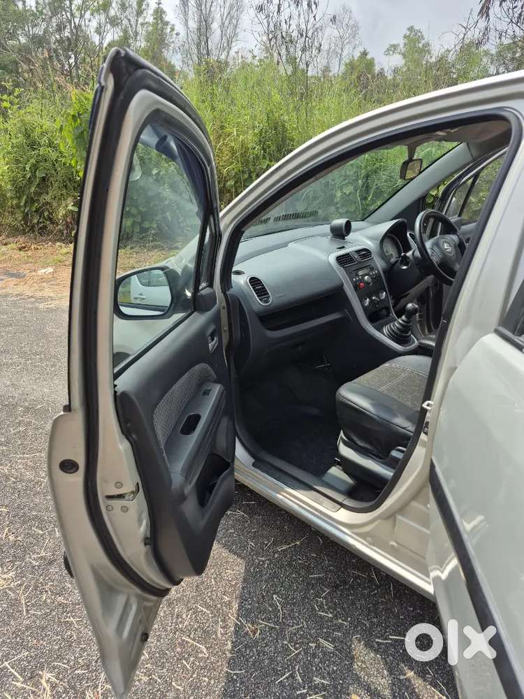 Maruti Suzuki Ritz 2014 Variant Zxi
