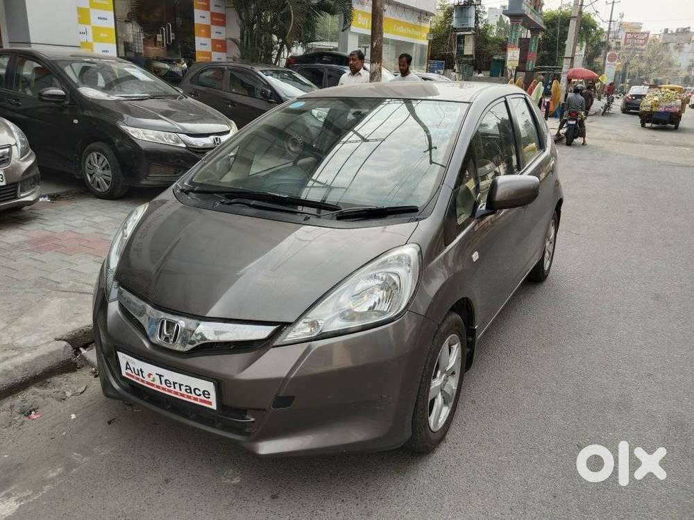 Honda Jazz S Mt I-vtec, 2011, Petrol