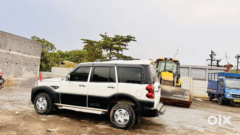 Mahindra Scorpio S3, 2018, Diesel