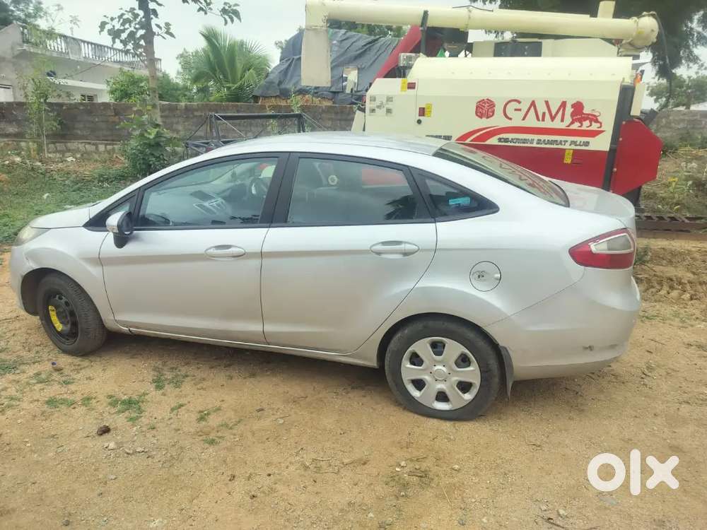 Ford Fiesta Style 2012