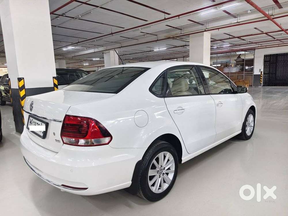 Volkswagen Vento 1.2 Tsi Highline At, 2017, Petrol