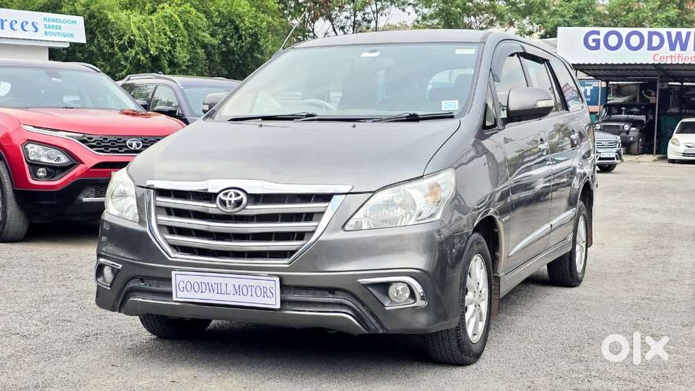 Toyota Innova 2.5 Z Diesel 7 Seater Bs Iv, 2014, Diesel