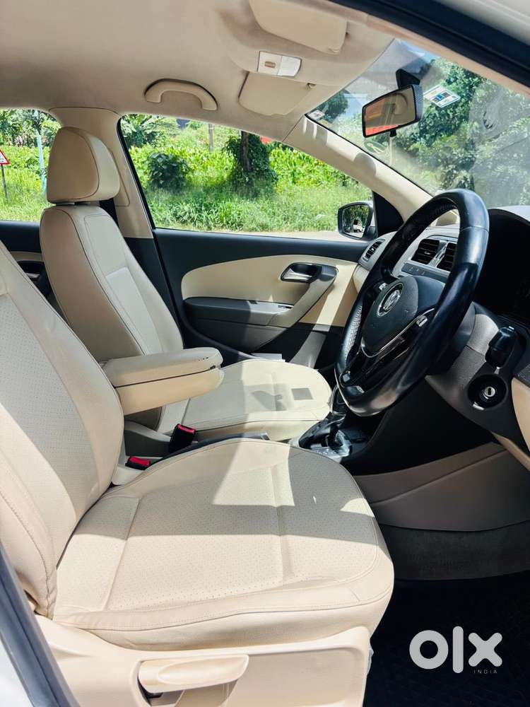 Volkswagen Vento Petrol Highline At, 2015, Petrol
