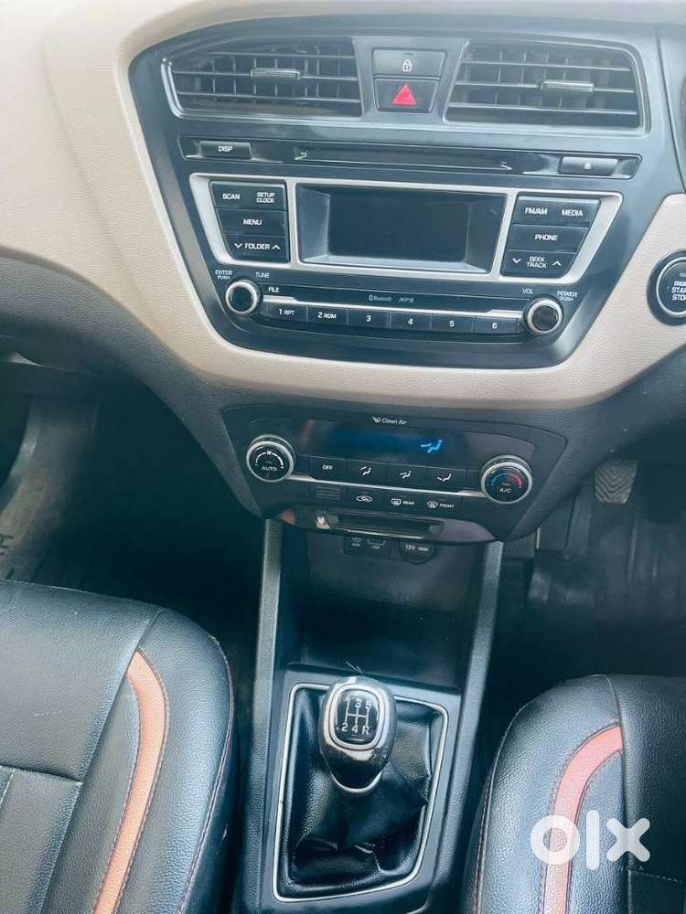 Hyundai Elite I20 Sportz (o) 1.2, 2014, Petrol