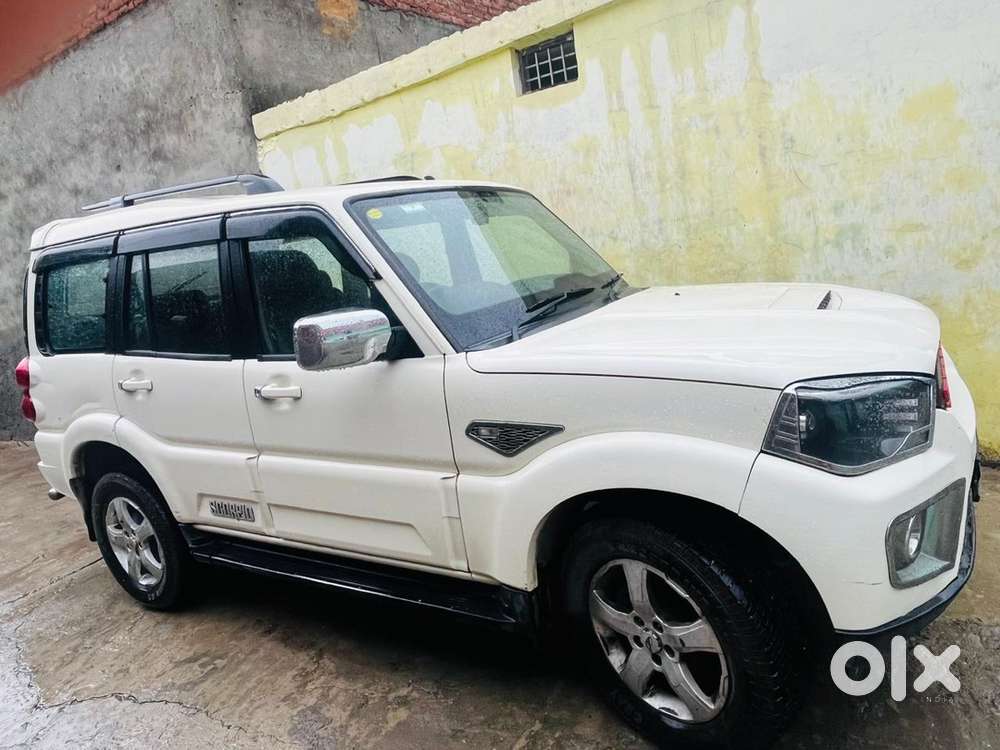 Mahindra Scorpio 2018 Diesel Well Maintained