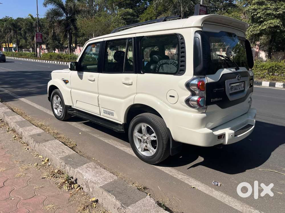 Mahindra Scorpio S10, 2015, Diesel