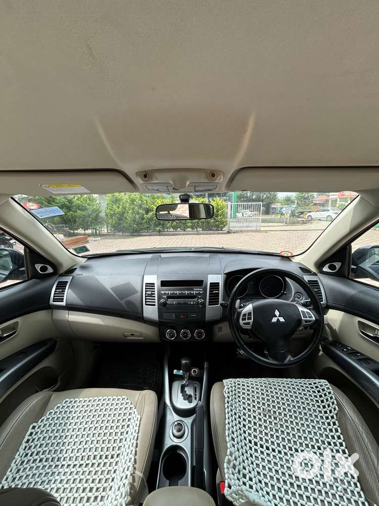 Mitsubishi Outlander 2.4 Cvt, 2010, Petrol