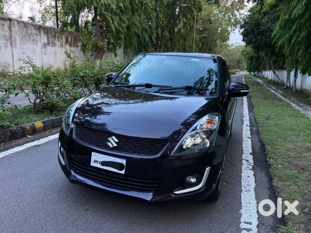 Maruti Suzuki Swift Vxi 1.2 Abs Bs-iv, 2016, Petrol